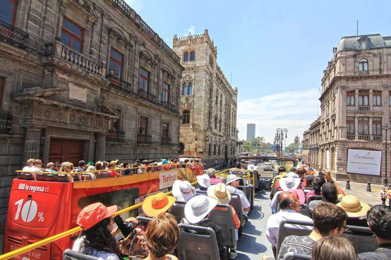 Mexico City: Hop-on Hop-off City Tour by Turibus 1-Day Pass - Why this bus works well in Mexico City