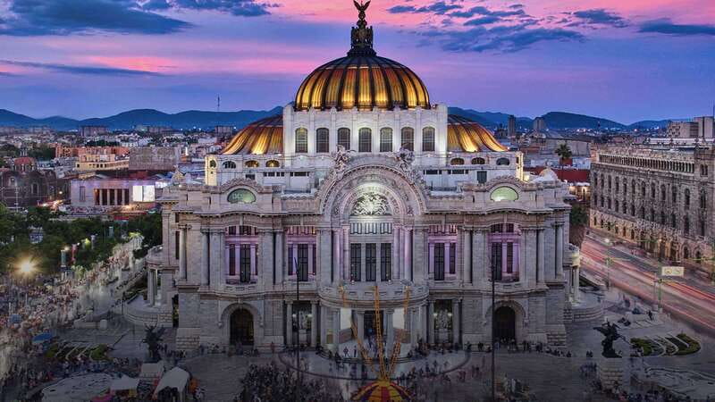 Mexico City: Hop-on Hop-off City Tour by Turibus 1-Day Pass - Audio commentary and the headphone issue