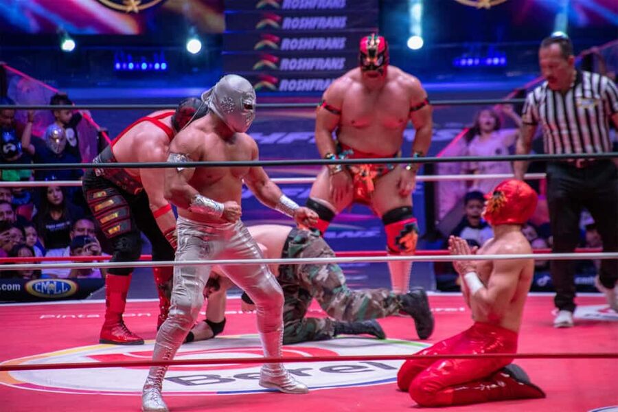 Mexico City: Local Walking Tour with Mezcal & Wrestling Show - Practical advice for a smoother evening