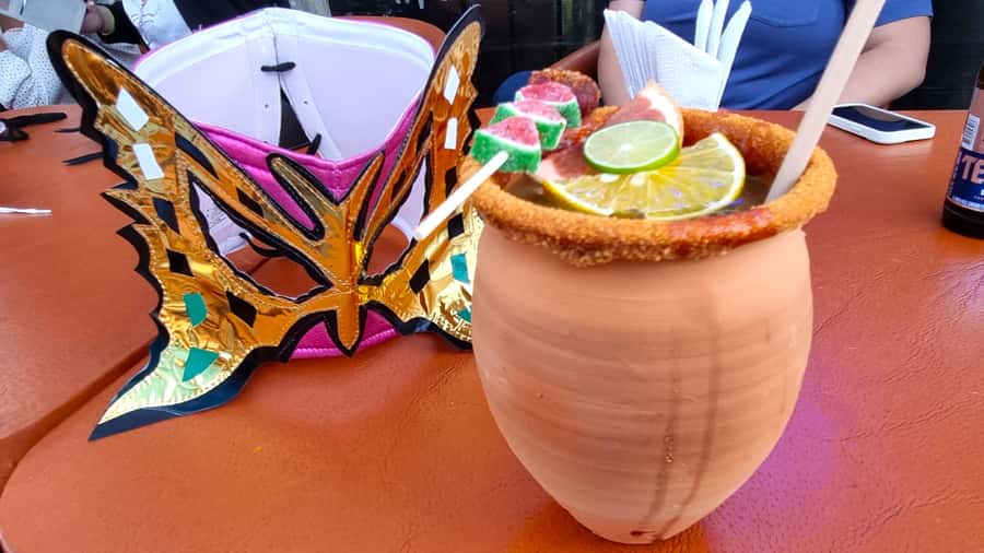 Mexico City: Mexican evening, lucha libre, and tequila - Getting to Arena México or Arena Coliseo
