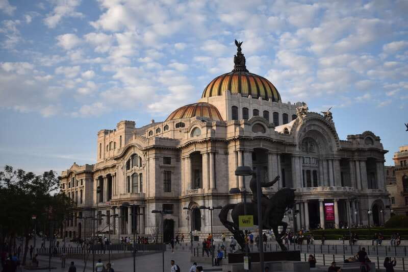 Mexico City: Mexican Folklore Ballet - What the evening schedule looks like