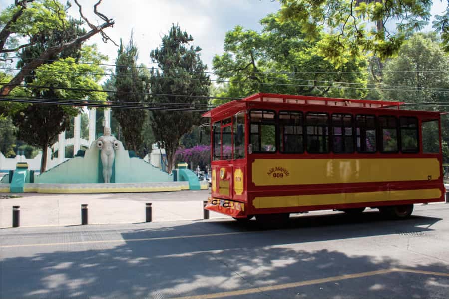 Mexico City: Mexico Tram, Iconic Landmarks, and Legends - The Metropolitan Cathedral and the center’s grand buildings
