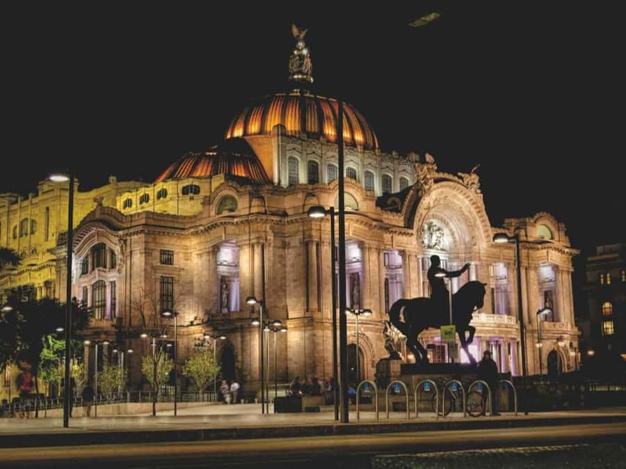 Mexico City: Night Bus Tour - The first 37 minutes through the historic center