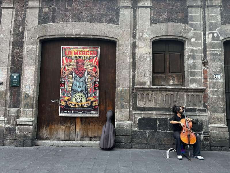 Mexico City: Old Town Food Tour of 7 Tastings & Secret Dish - Chilaquiles in the market