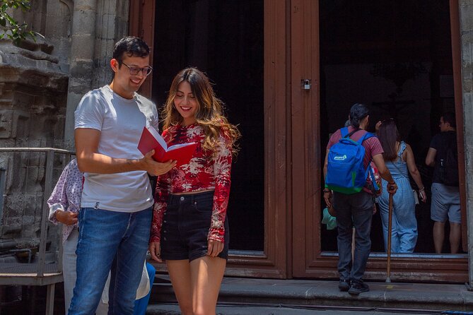 Mexico City Poetry Tour - A Small Group Makes the Readings Work