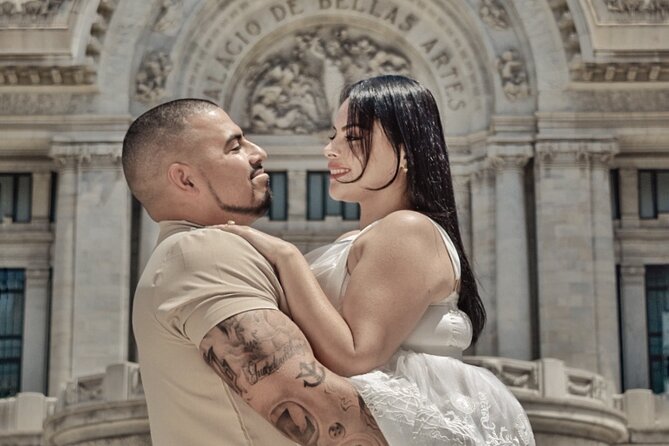 Mexico City: Private and exclusive photo shoot - Four Mexico City areas, four different backdrops