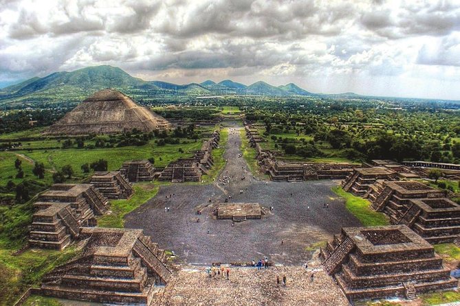Mexico City Private City Tour: Teotihuacan and Basilica of Our Lady of Guadalupe - What the private vehicle changes