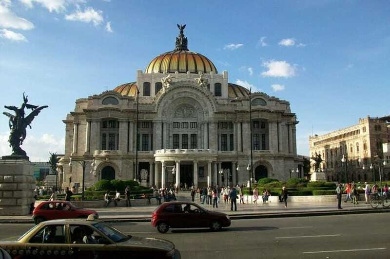Mexico City: Private custom tour with a local guide - The hotel pickup question