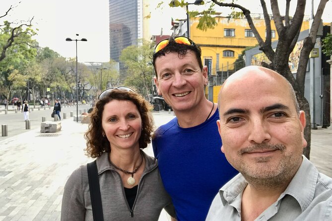Mexico City Private Layover Tour with a Local Guide: Custom & Flexible - Markets, Souvenirs, and Fresh Guacamole
