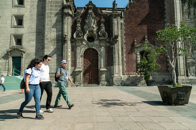 Mexico City: Roma & Condesa Private & Personalized Walking Tour - The guides and the value of a private match