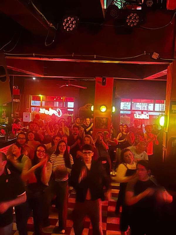 Mexico City: Salsa Dancing Experience - Meeting other dancers without bringing a partner