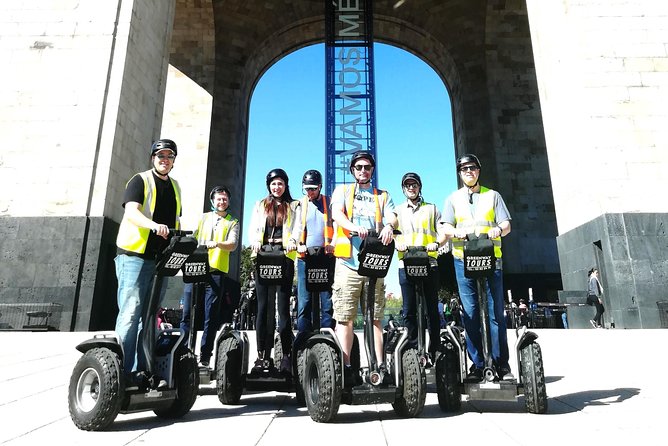 Mexico City Segway Tour: Reforma Avenue - Estela de Luz and the changing face of Reforma