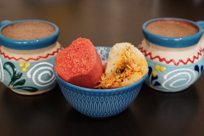 México City: Street Food to Home Cooking Food Tour - Expect a feast, not a light lunch