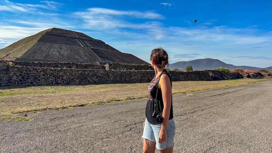 Mexico City: Teotihuacan Early Access & Tula Private Tour - Teotihuacan: two hours among the pyramids
