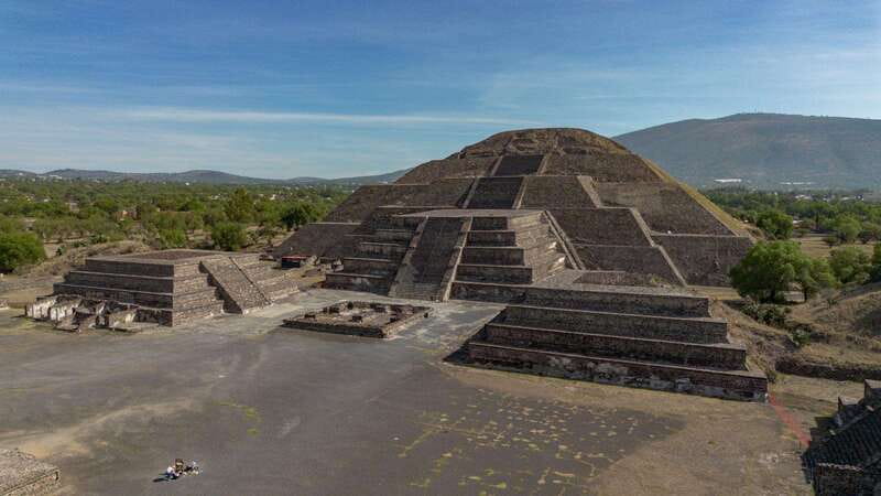 Mexico City: Teotihuacan Pyramids Early Access Guided Tour - The Pyramid of the Moon and the Pyramid of the Sun