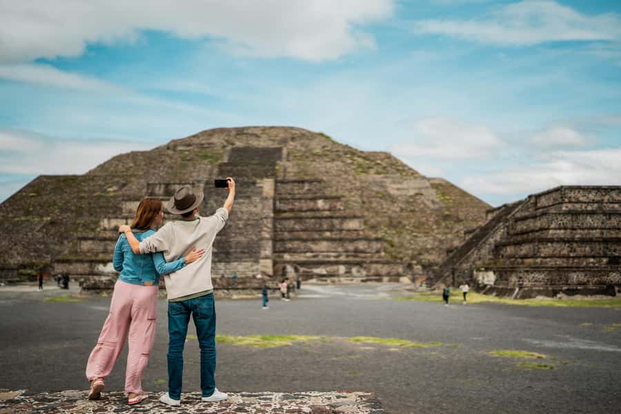 Mexico City: Teotihuacan, Tlatelolco & Guadalupe Shrine Tour - Why this day trip works
