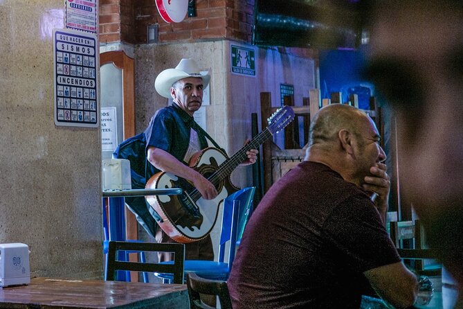 Mexico City Tequila and Mezcal historic bar experience - Ending at Los Cocuyos for downtown tacos