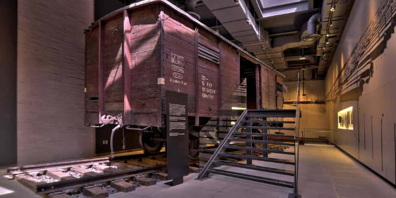 Mexico City: Ticket de entrada Museo Memoria y Tolerancia - The Holocaust exhibition and the Anne Frank display