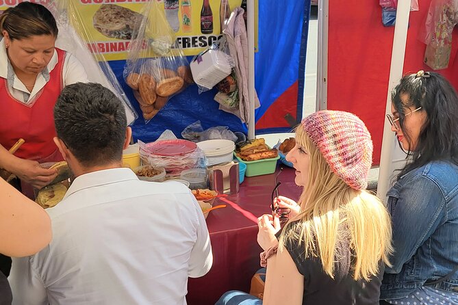 Mexico City Vegan & Vegetarian Street Food Adventure - Reforma links food stops with city history