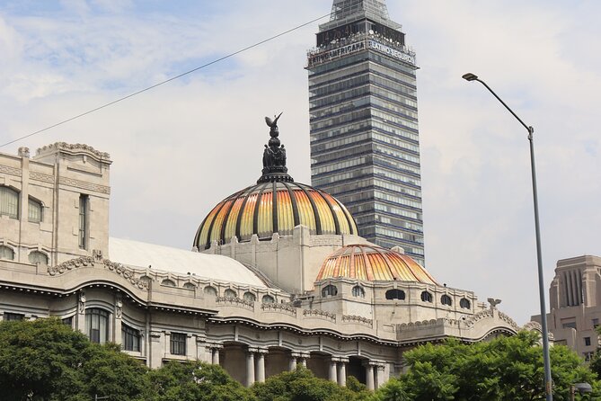 Mexico City Walking Tour - The cathedral and Mexico’s political center