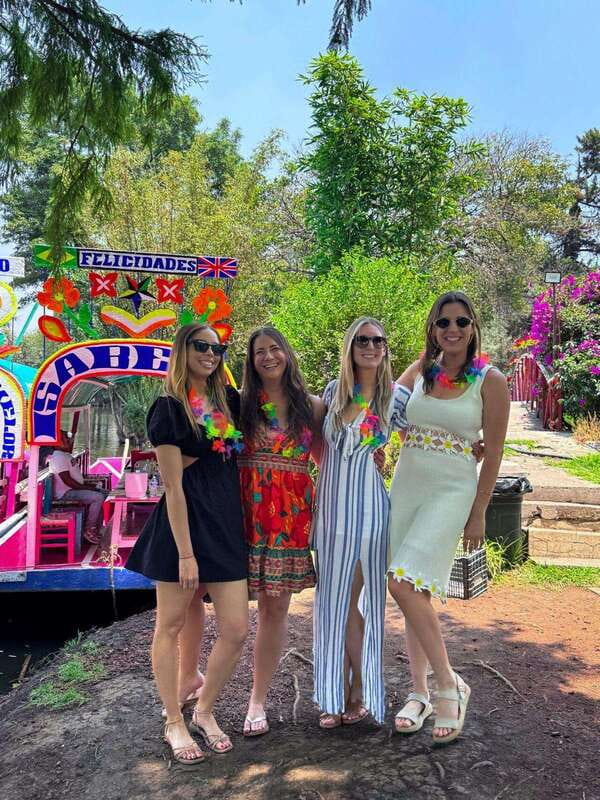 Mexico City: Xochimilco Boat Party with Unlimited Drinks - Boarding a Decorated Trajinera in Xochimilco