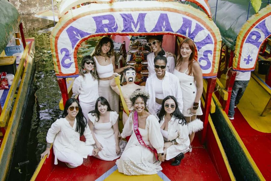 Mexico City: Xochimilco Boat with Guacamole & Premium Drinks - Unlimited drinks, with good nonalcoholic choices