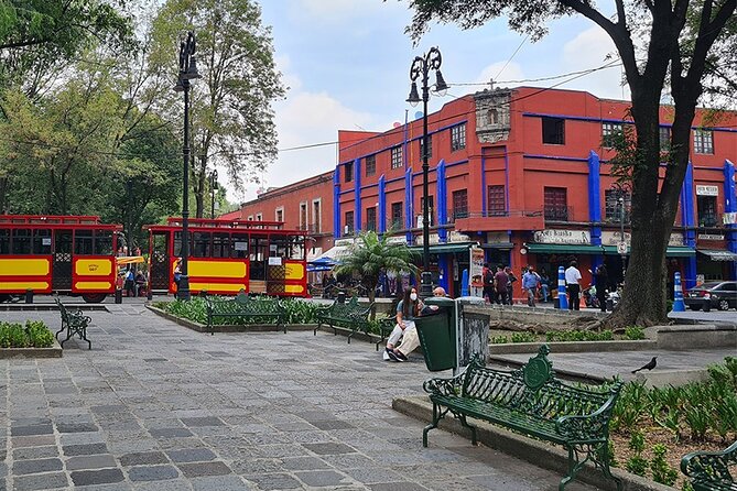 Mexico City: Xochimilco, Coyoacán and University City Tour - Who should book this Mexico City tour?