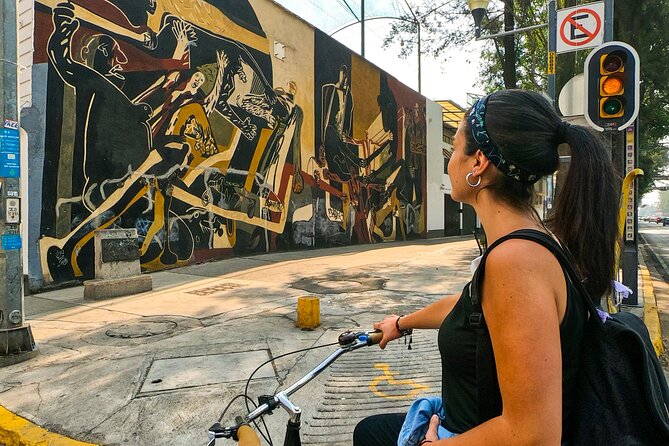 Mexico Off the Beaten Track: Street Food & Bikes — All Inclusive - Starting with tacos or tamales in La Condesa