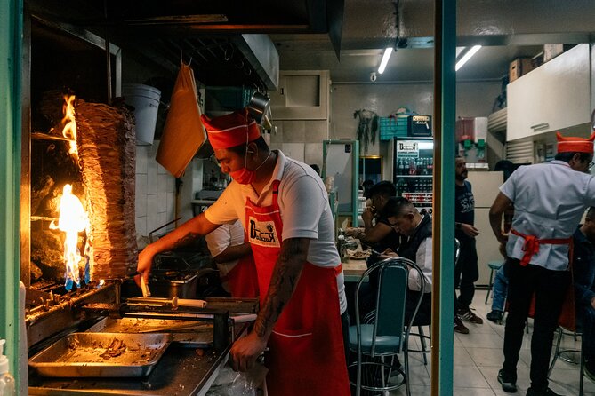 Mexico Private Food Tour With Locals Including 10 Tastings - What this Mexico City food walk is really like