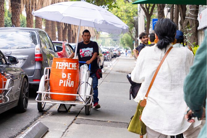 Michelin Taco Bike Tour: Roma Norte & Condesa /All-Inclusive. - Condesa begins with tacos de guisado