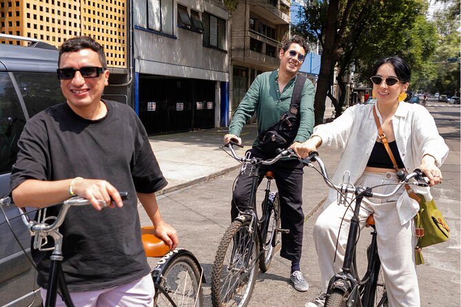 Michelin Taco Bike Tour: Roma Norte & Condesa /All-Inclusive. - Finishing with a neighborhood michelada