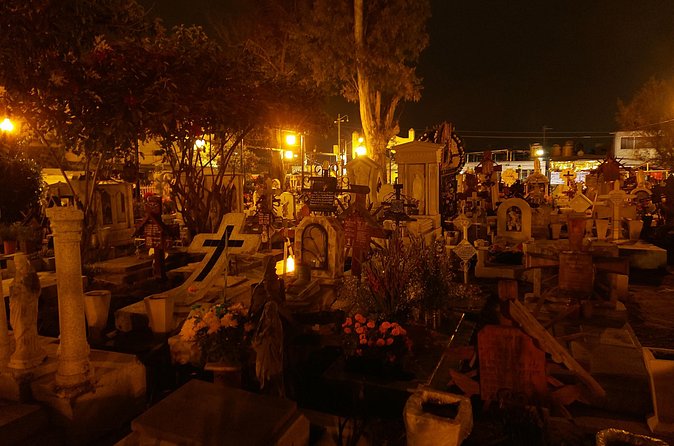 Mixquic Day of the Dead Tour in Mexico City - Three and a half hours to explore Mixquic