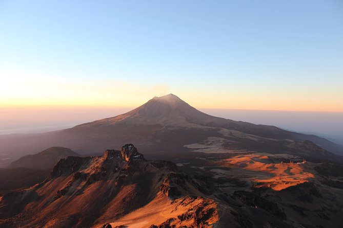 Mountaineering Iztaccihuatl (5220m) - Weather can change the summit plan