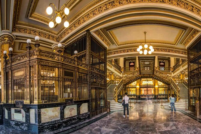 Must-see Buildings & Palaces of Mexico City - Palacio Postal and its gold-plated interior