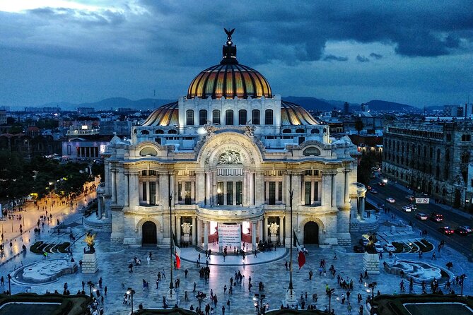 Must-see Buildings & Palaces of Mexico City - Palacio de Bellas Artes and the murals worth your time