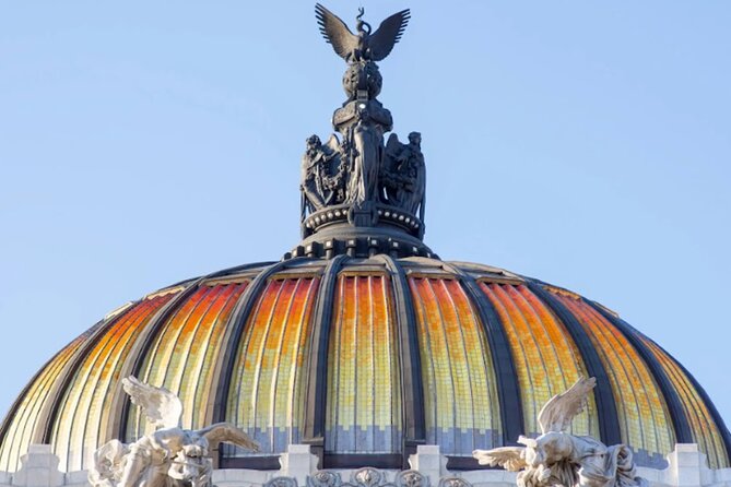 Must-see Buildings & Palaces of Mexico City - Alameda Central as an optional extra