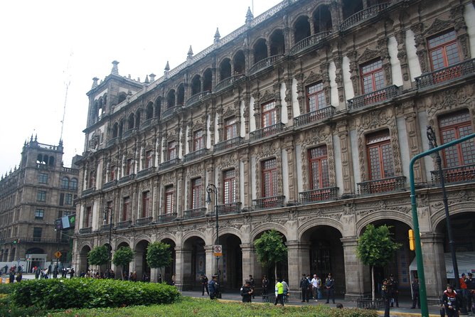 MX CITY Private Tour of the historic center and visit of the ANTHROPOLOGY MUSEUM - Starting at the Zocalo in Mexico City’s Historic Center