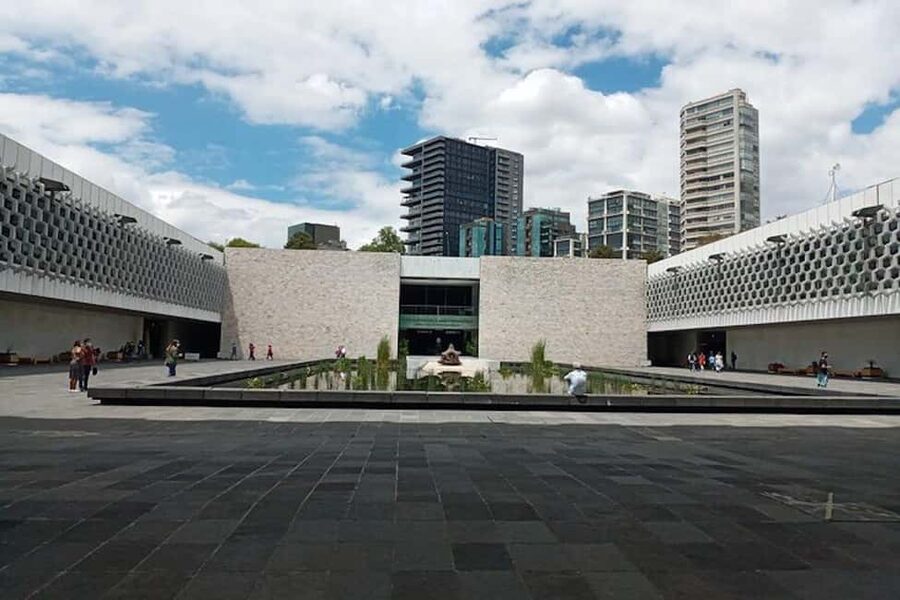 National Museum of Anthropology: a journey into Mexico's past - English lang. - The museum umbrella and the meaning beneath the architecture