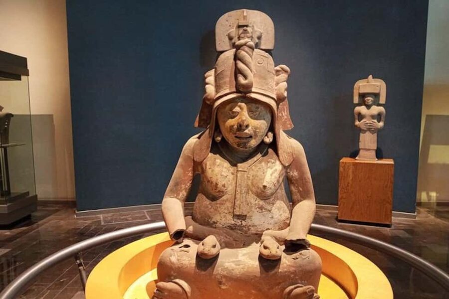 National Museum of Anthropology: a journey into Mexico's past - English lang. - Three hours that pass quickly, with a catch