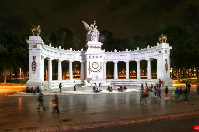 Night Tour of Mexico City Panoramic Ride on a Double-Decker Bus - The audio guide is useful, but handle it carefully