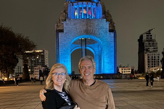 Night tour + tacos in Mexico City fully illuminated! - Polanco, Paseo de la Reforma, and the Soumaya Museum