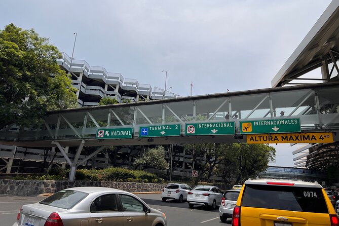 Pick-up or Drop-off in Mexico's International Airport - Traffic can shape the whole experience