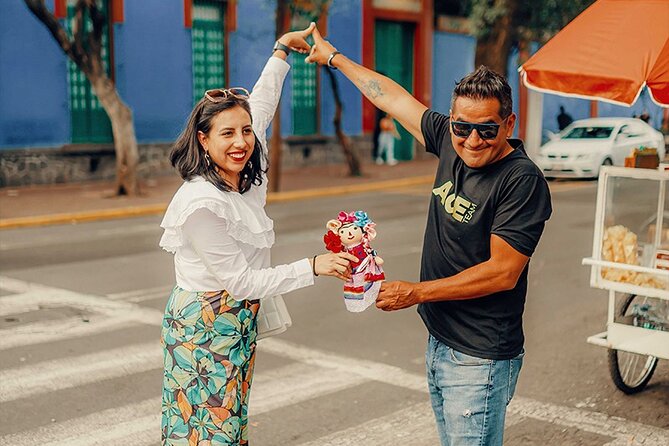PREMIUM Frida Kahlo Museum and Xochimilco (Small Groups) - The guides are a major part of the value