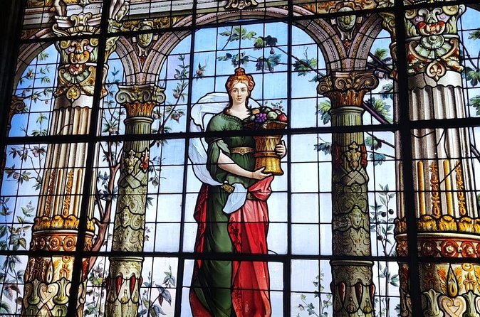 Private and Guided Tour to Chapultepec Castle with Transportation - The National Museum of History in the castle