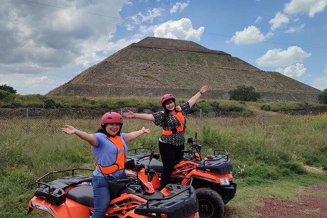 Private ATV tour in the archaeological zone of Teotihuacán - Riding the ATVs safely