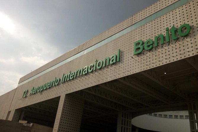 Private Departure Transfer: Hotel to Mexico City Airport - Reaching the correct airport terminal
