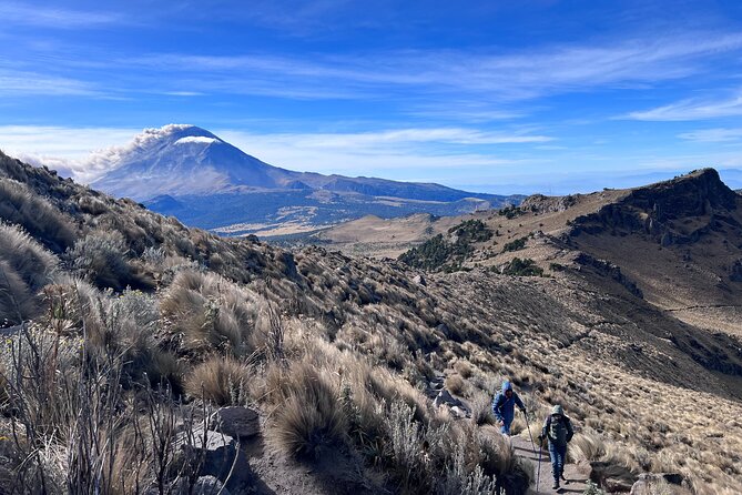 Private Hike next to volcano at 14800 ft. from Mexico city - Is $174 per person fair value?