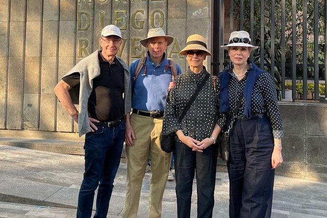 Private Mexico City Mural Art Tour - Timing, meeting point, and group size