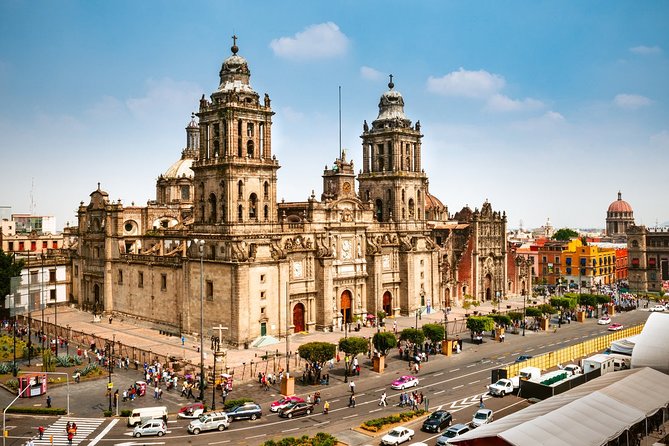 Private Mexico City Tour with Chapultepec Castle Visit - Paseo de la Reforma and the Angel of Independence