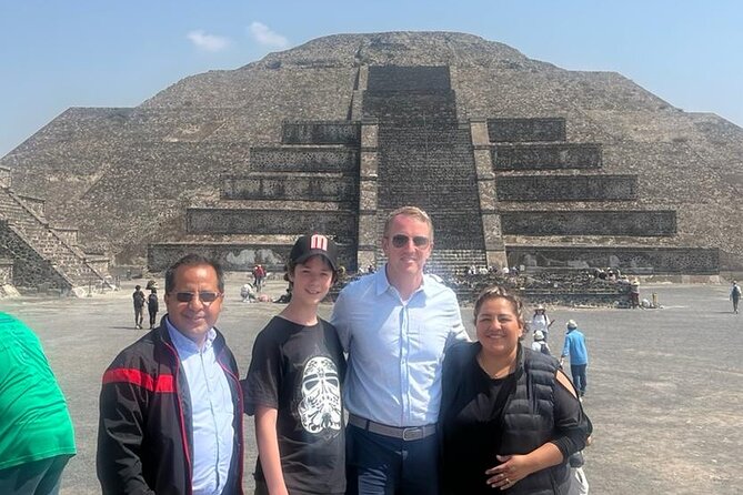 Private Teotihuacan and Tequila Tasting Tour. - Comfort for families and larger private groups